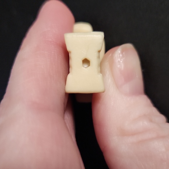 Disney Doorables Mini Figure Wardrobe from Beauty and the Beast Moose manufactur - Picture 3 of 6